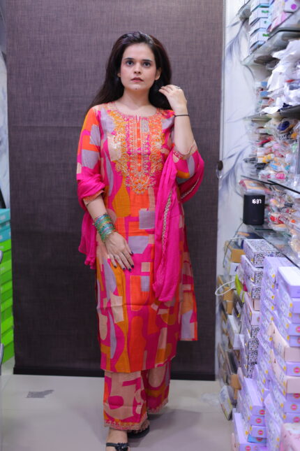 Abstract Printed emb suit Rani color