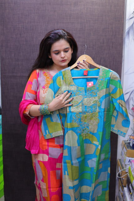 Abstract Printed emb suit Blue/green color