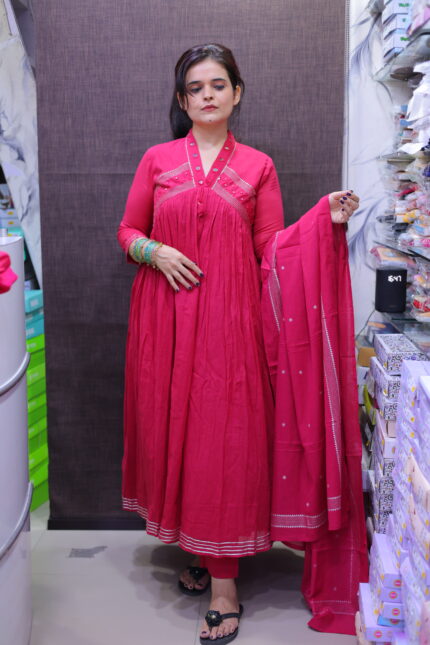 Vneck pleated suit Rani